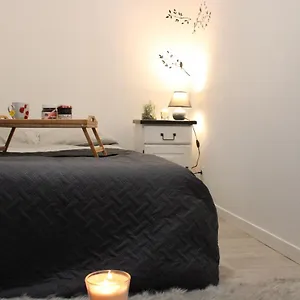 T2, Meublé Et Chaleureux; Tout Compris, Juste En Face De La Gare Appartement Lorient